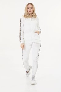 Leoparlı Beyaz Bayan Kadife Takım