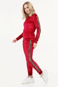 Leoparlı Kırmızı Bayan Kadife Takım